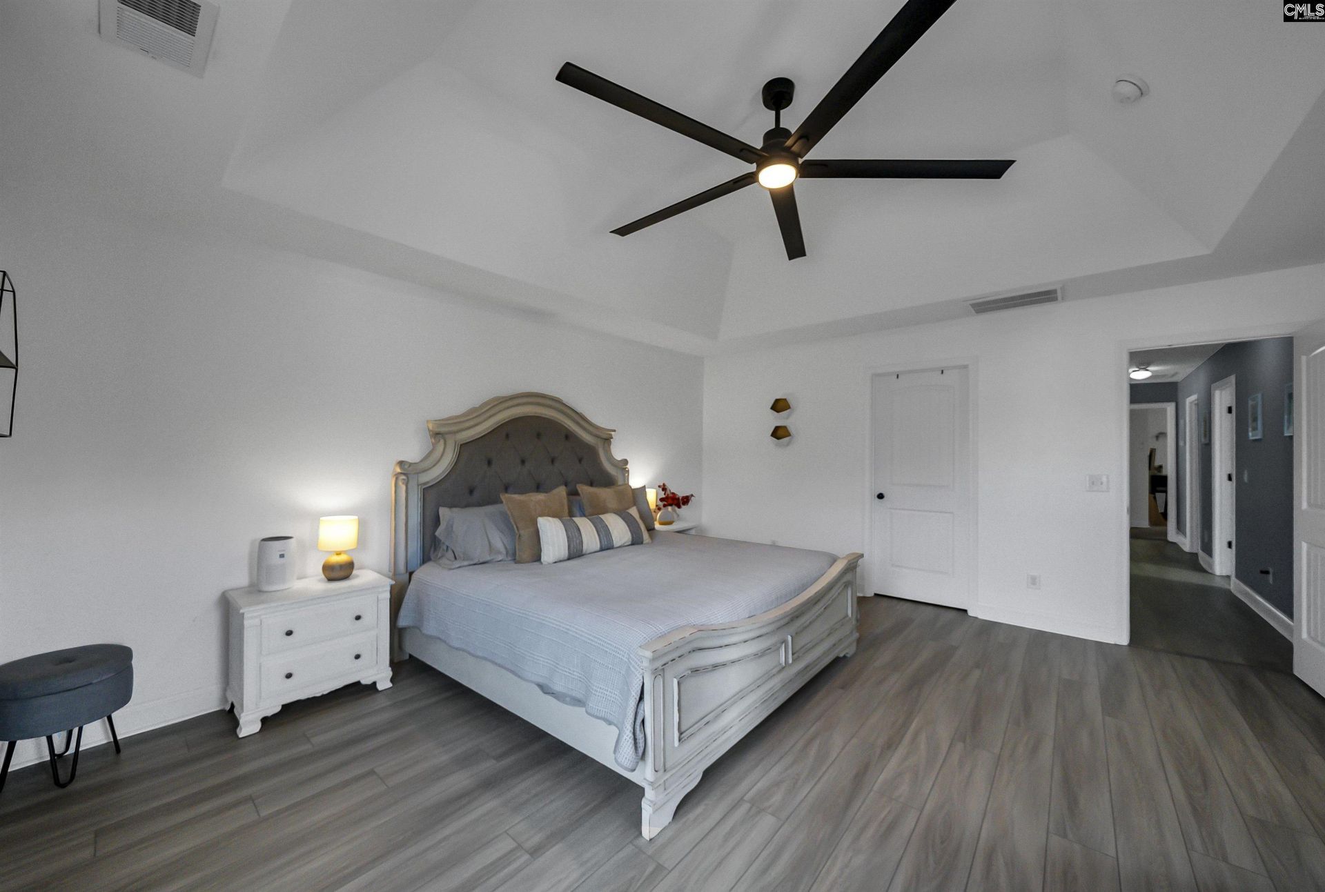 459 Sterling Road Photo 17