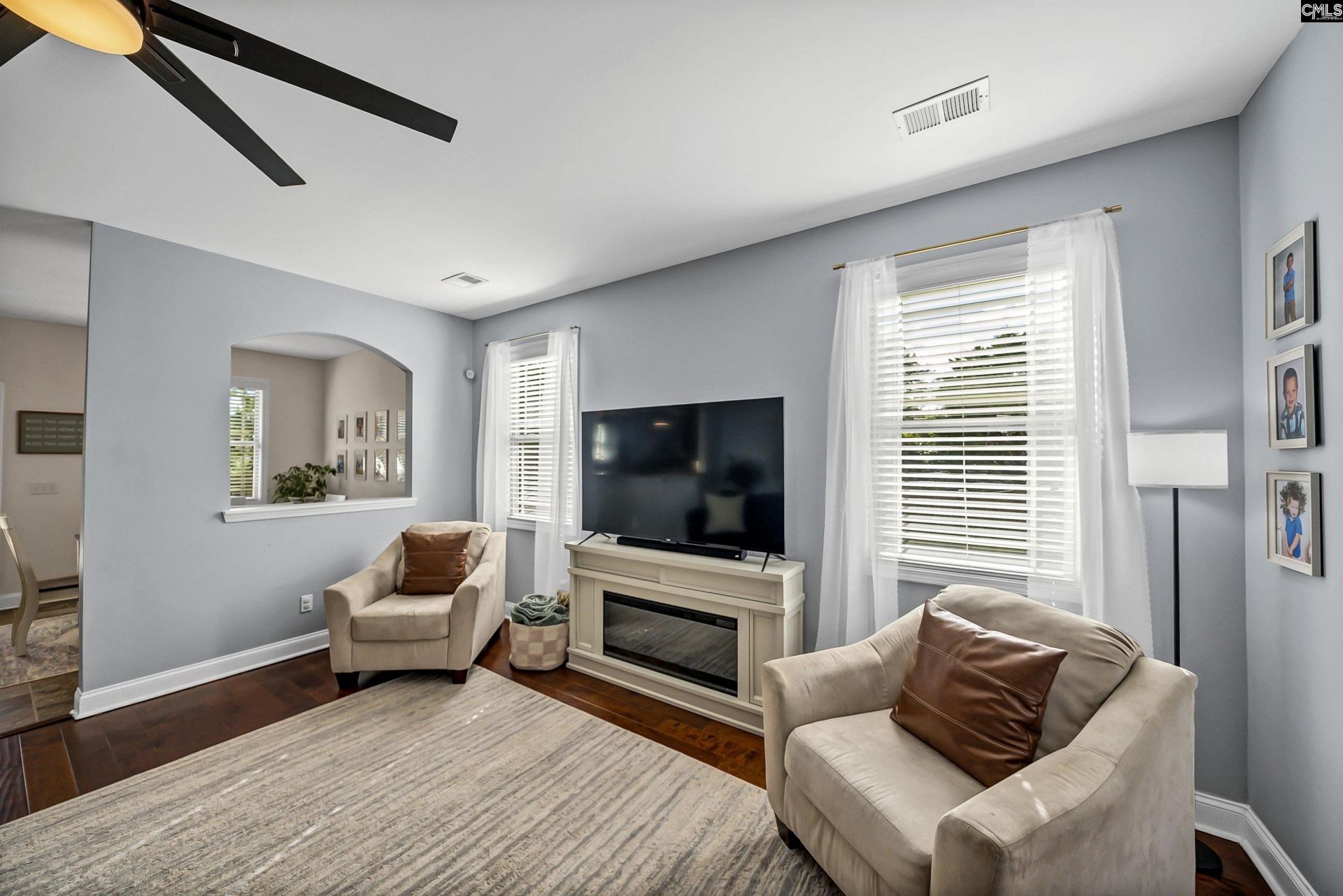 459 Sterling Road Photo 7