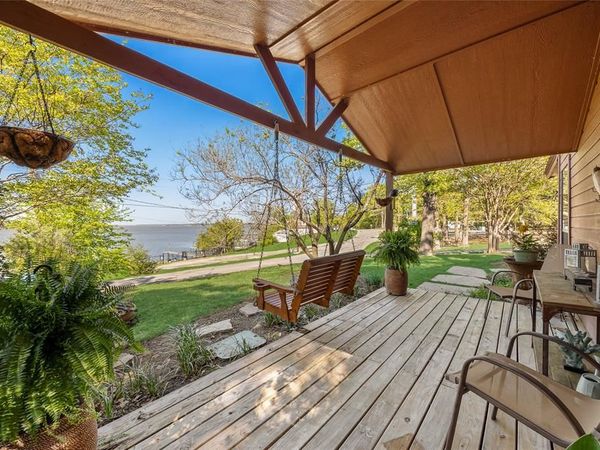 1128 Doe Run Drive, Tool, TX 75143