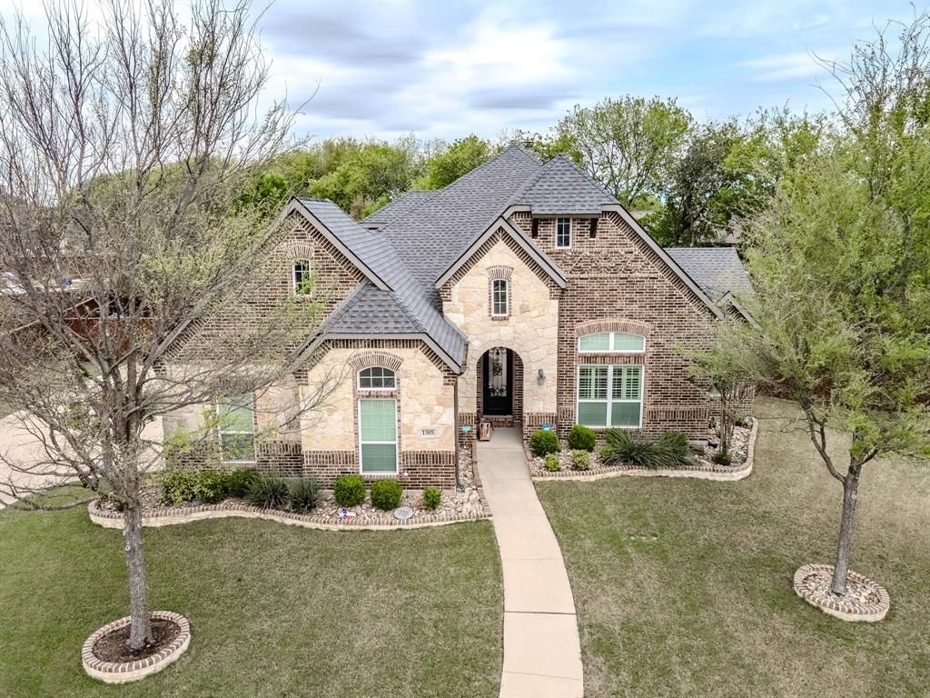 1305 Chisholm Trail Court, Midlothian, TX 76065 Main Photo