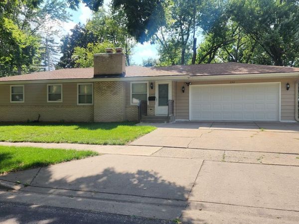 2311 Nokomis Avenue, Saint Paul, MN 55119