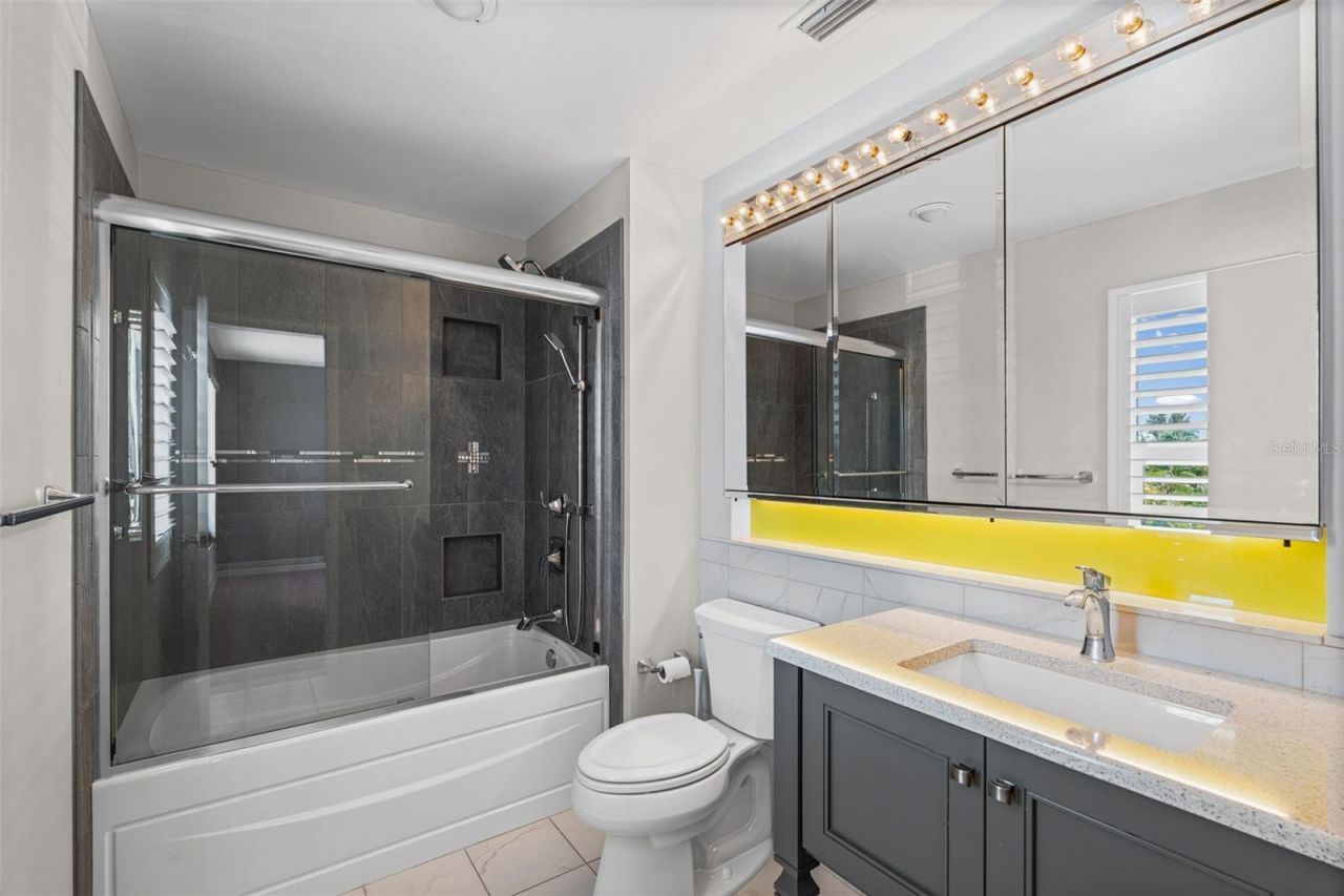 3701 5th Avenue, Unit 1, Holmes Beach, FL 34217 Photo