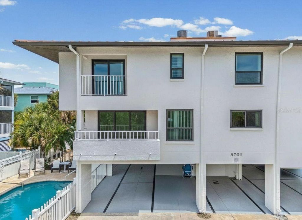 3701 5th Avenue, Unit 1, Holmes Beach, FL 34217 Photo
