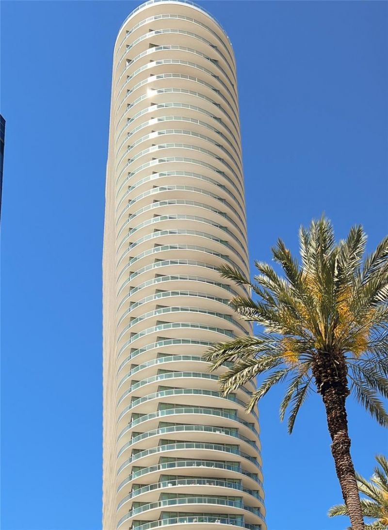 400 Central Avenue, Unit 2001, Saint Petersburg, FL 33701 Photo