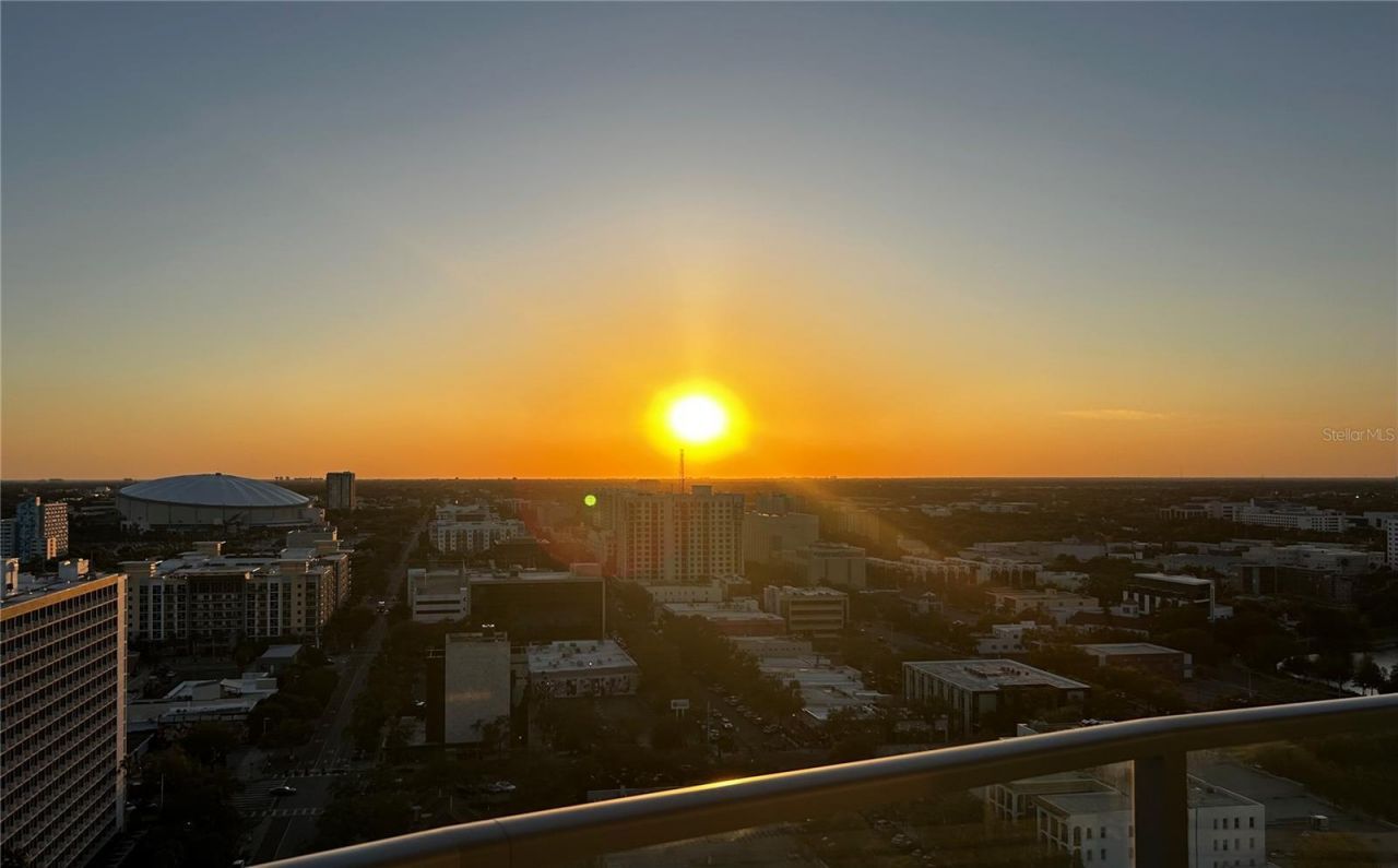 400 Central Avenue, Unit 2001, Saint Petersburg, FL 33701 Photo