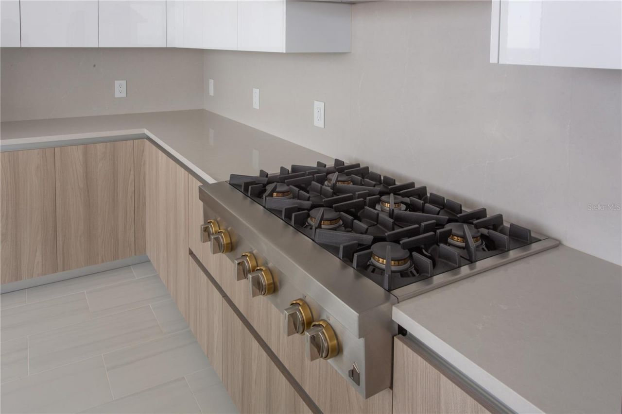 400 Central Avenue, Unit 2001, Saint Petersburg, FL 33701 Photo