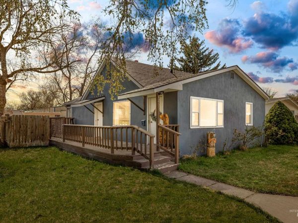 1265 E 4th N, Mountain Home, ID 83647