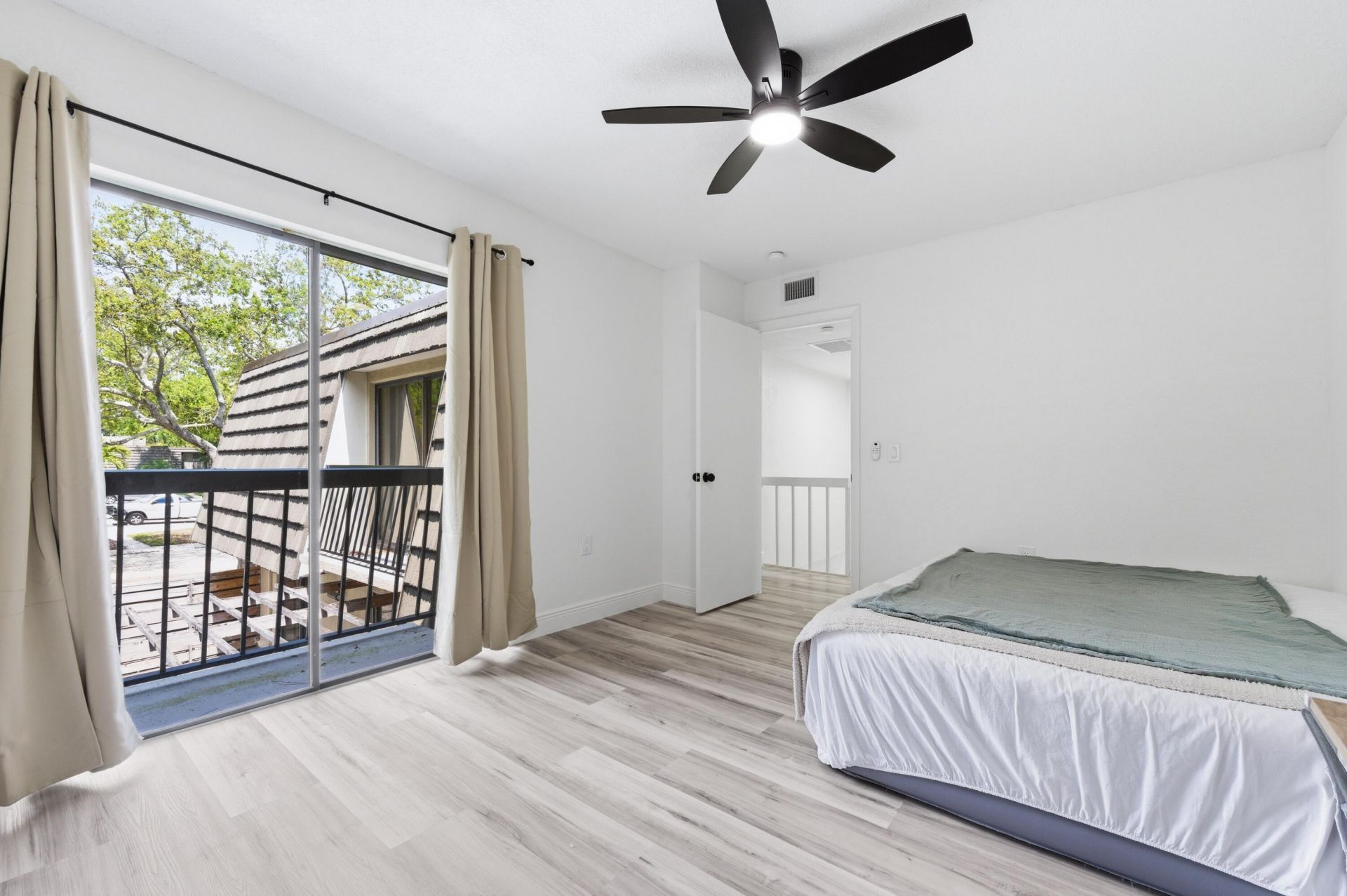 1424 14th Terrace, Unit 1424, Palm Beach Gardens, FL 33418 Photo