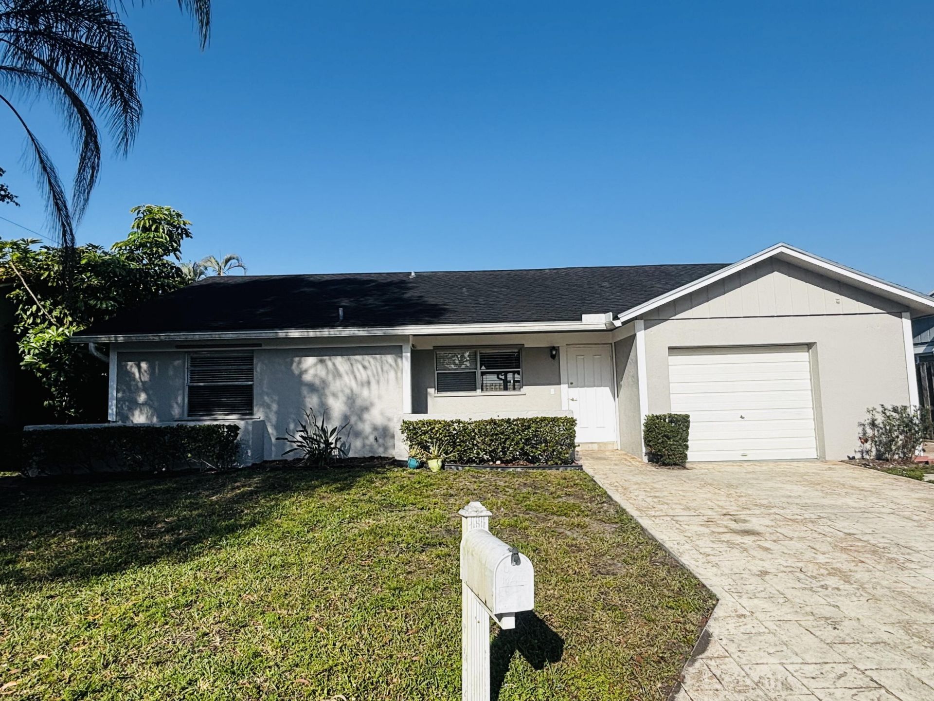 2324 NW 98th Terrace, Coral Springs, FL 33065 Photo