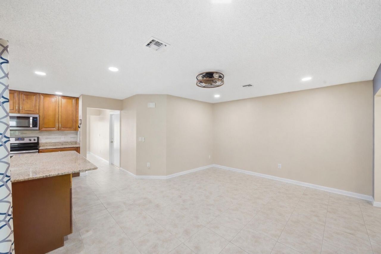 1207 Sea Pines Lane, Lantana, FL 33462 Photo