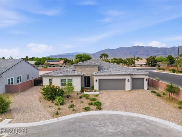 5702 Kings Bluff Avenue , Las Vegas, NV 89131