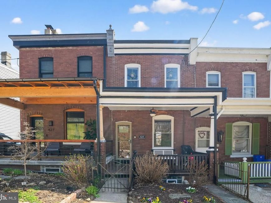 425 Hermitage Street, Philadelphia, PA 19128 Main Photo