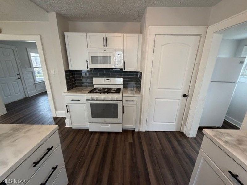 116 Munroe Falls Avenue, Cuyahoga Falls, OH 44221 Photo 12