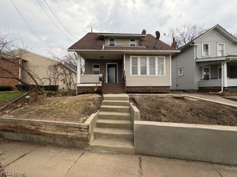 116 Munroe Falls Avenue, Cuyahoga Falls, OH 44221 Photo 2