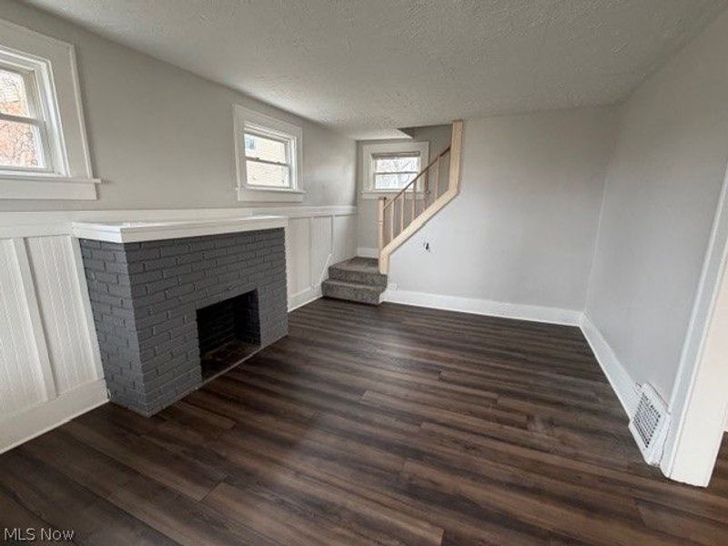 116 Munroe Falls Avenue, Cuyahoga Falls, OH 44221 Photo 6