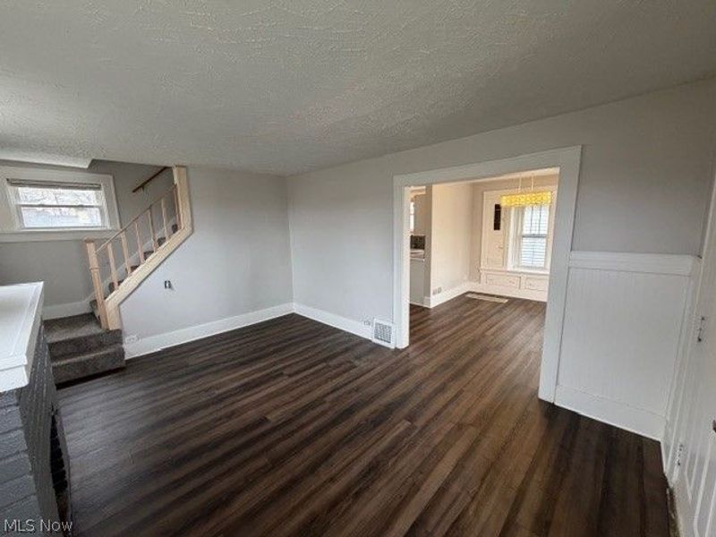 116 Munroe Falls Avenue, Cuyahoga Falls, OH 44221 Photo 7