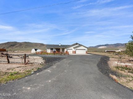 219 David Avenue, Stagecoach, NV 89429 Photo