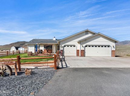 219 David Avenue, Stagecoach, NV 89429 Photo
