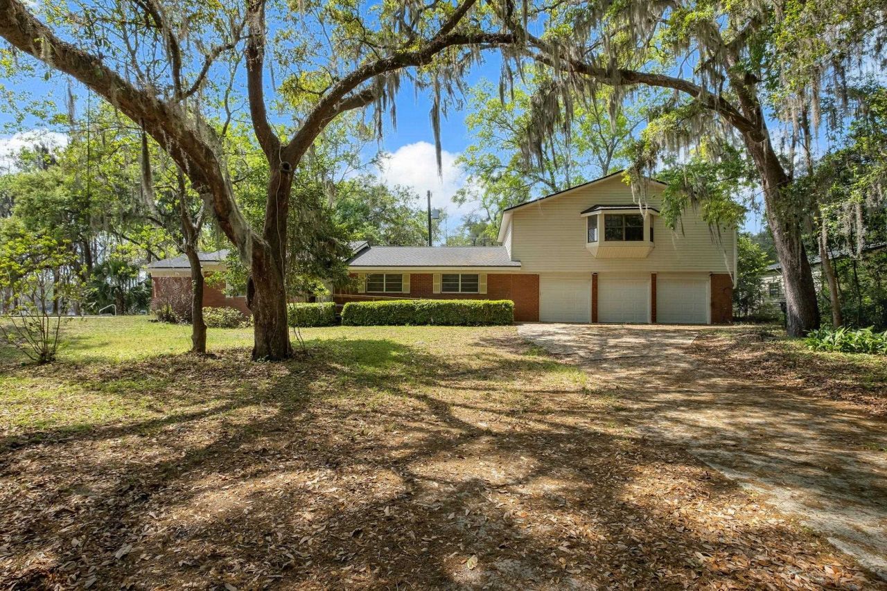 3765 Lakeview Drive, Tallahassee, FL 32310 Photo
