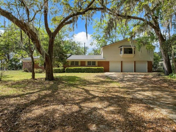 3765 Lakeview Drive, Tallahassee, FL 32310