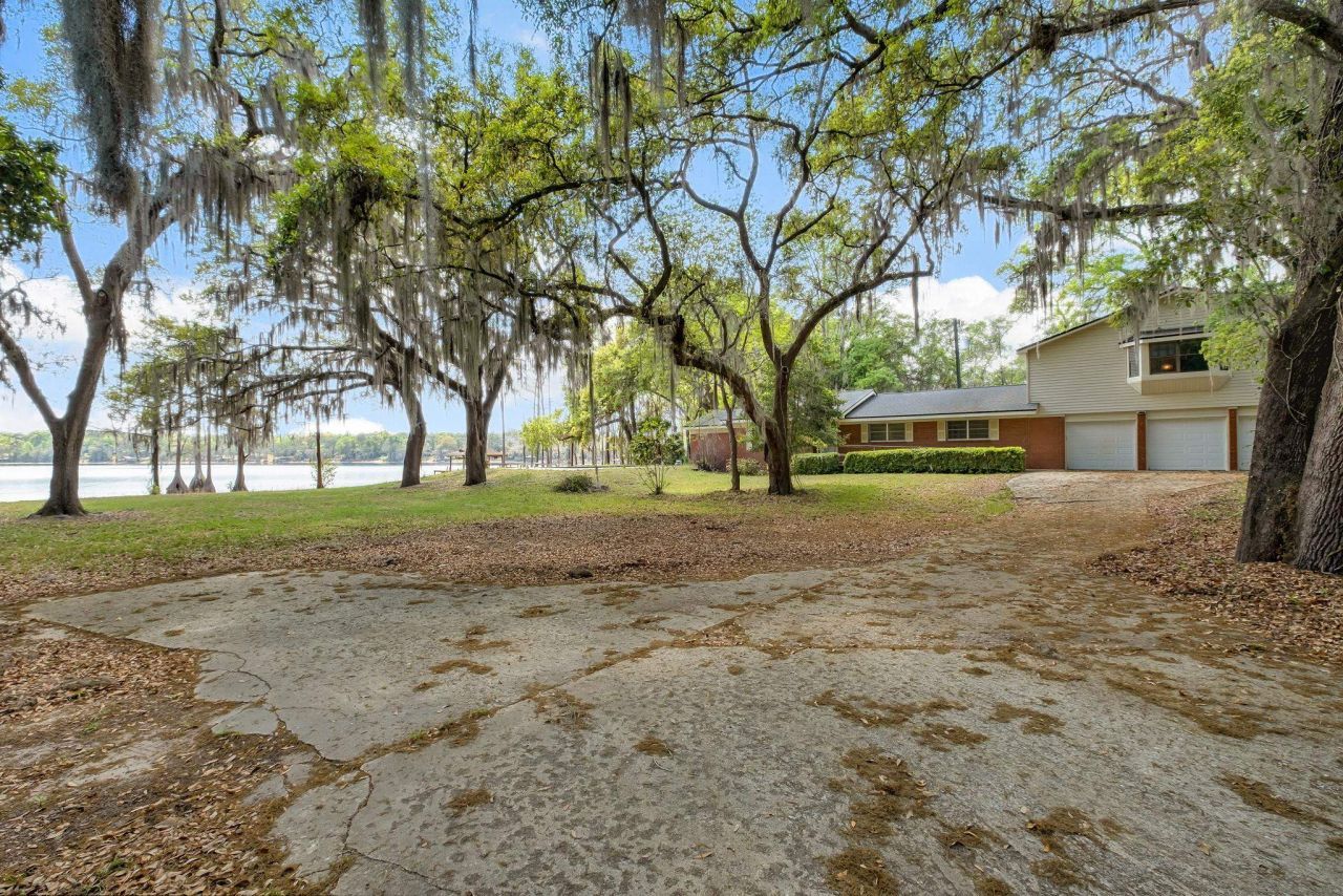 3765 Lakeview Drive, Tallahassee, FL 32310 Photo