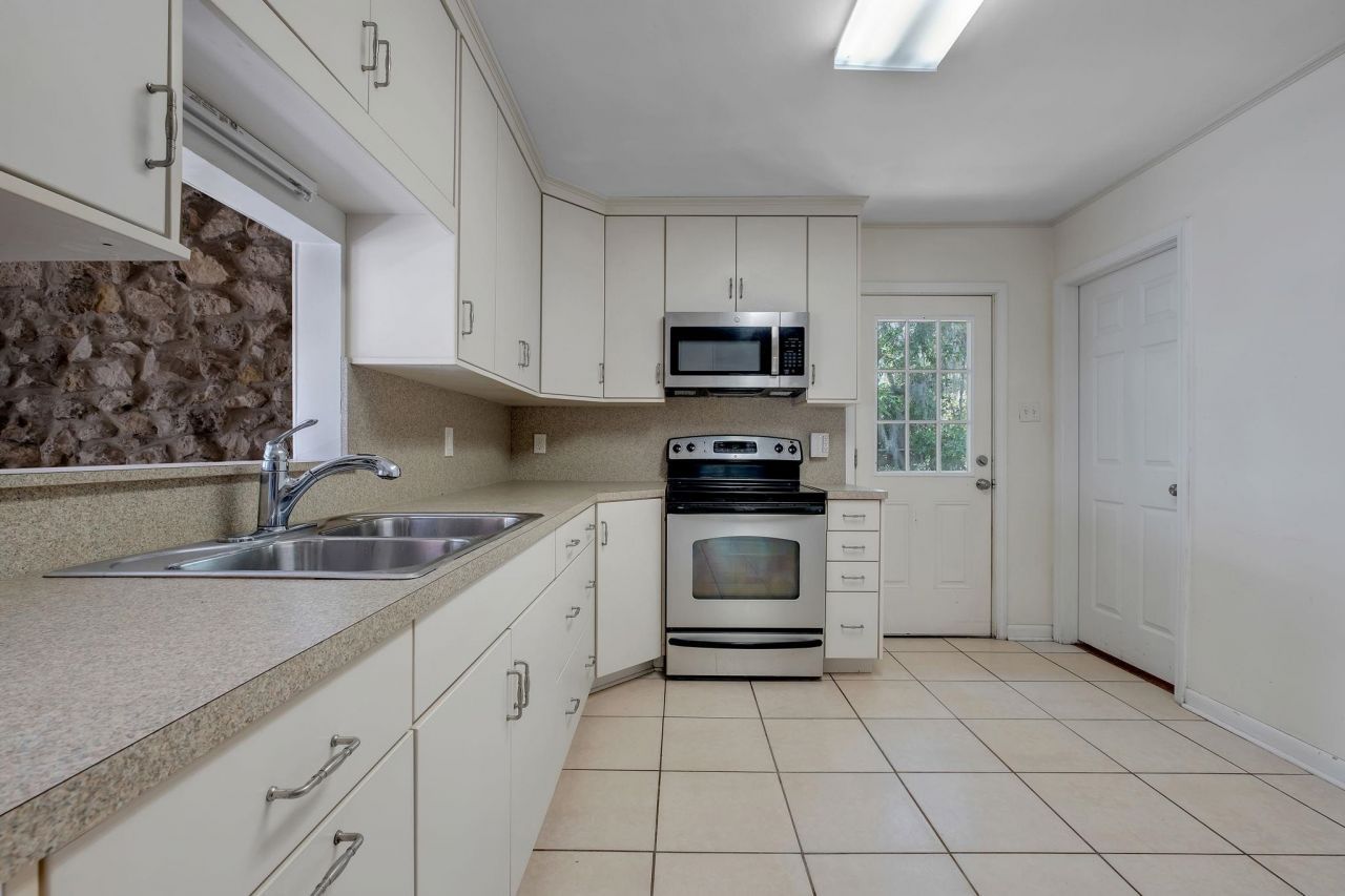3765 Lakeview Drive, Tallahassee, FL 32310 Photo
