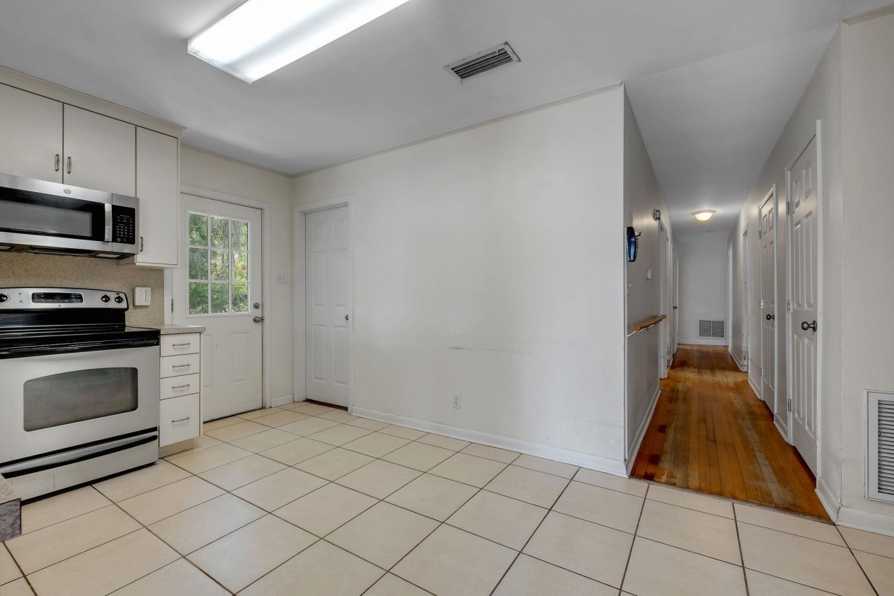 3765 Lakeview Drive, Tallahassee, FL 32310 Photo