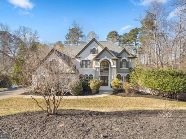 715 Fawn Ridge Court, Roswell, GA 30075