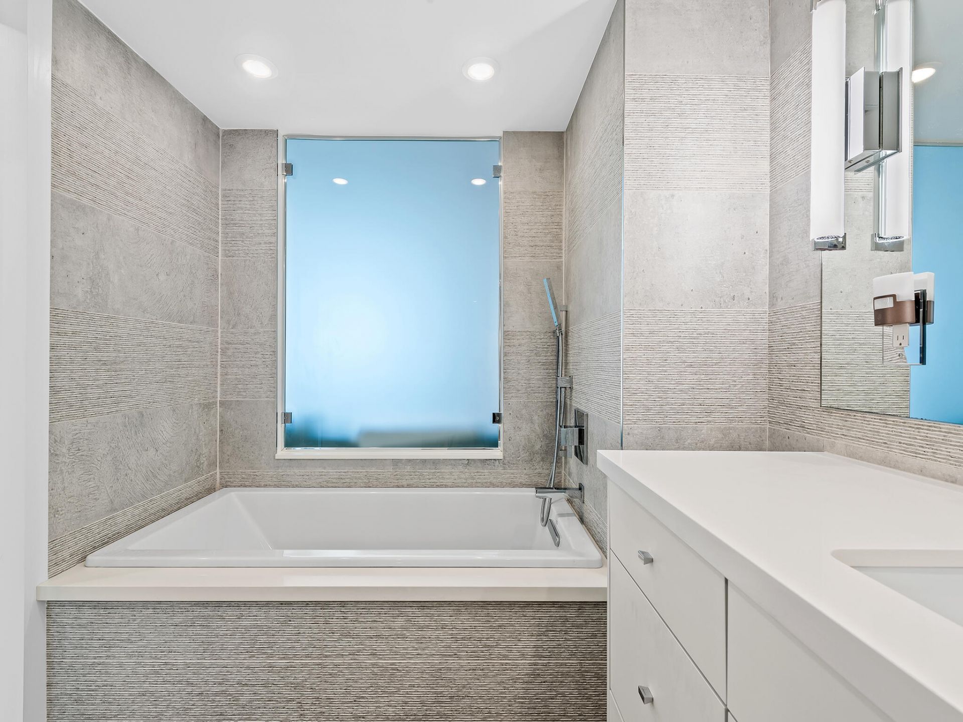 2917 S Ocean Boulevard, Unit 804, Highland Beach, FL 33487 Photo