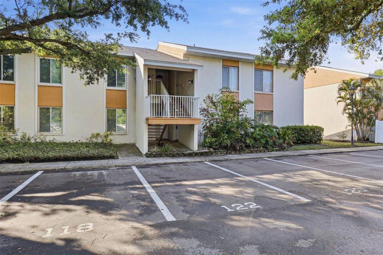 776 100th Avenue N, Unit 104, Saint Petersburg, FL 33702 Photo
