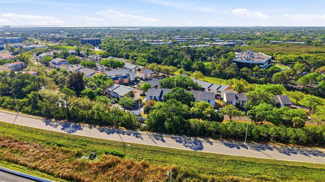 776 100th Avenue N, Unit 104, Saint Petersburg, FL 33702 Photo