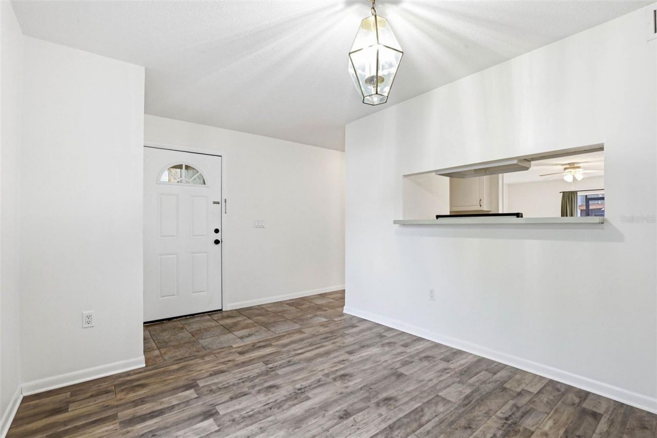 776 100th Avenue N, Unit 104, Saint Petersburg, FL 33702 Photo