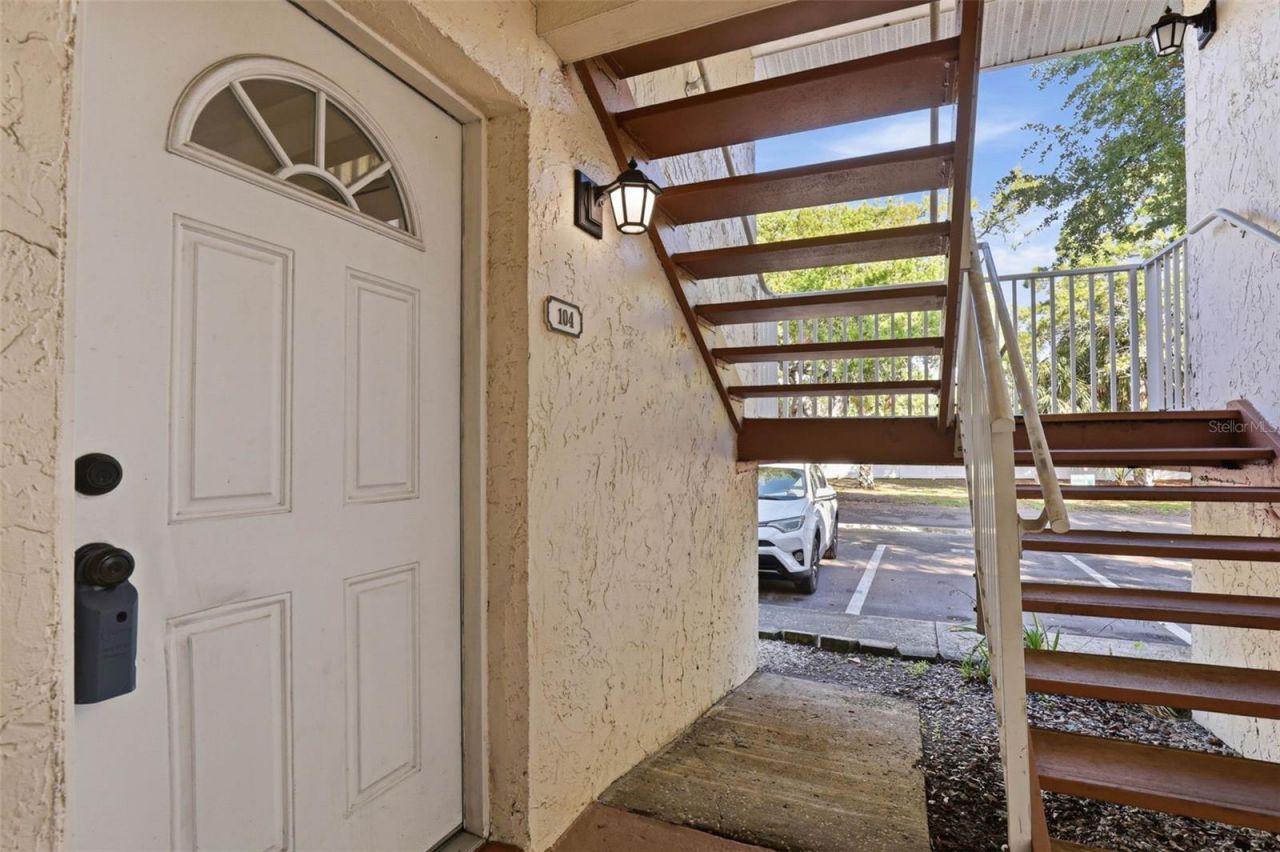 776 100th Avenue N, Unit 104, Saint Petersburg, FL 33702 Photo