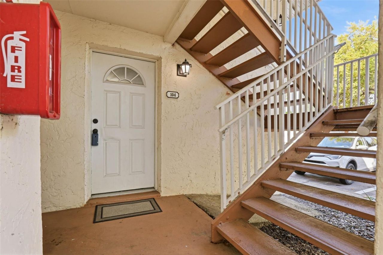 776 100th Avenue N, Unit 104, Saint Petersburg, FL 33702 Photo