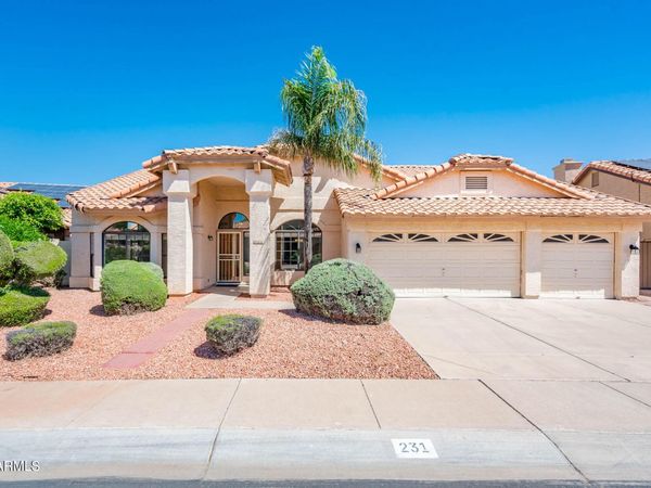 231 N COTTONWOOD Drive, Gilbert, AZ 85234