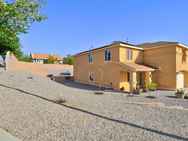 920 Colibri Avenue NW, Los Lunas, NM 87031