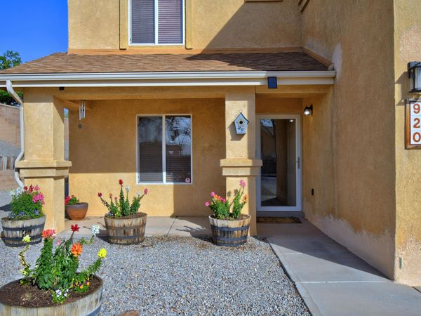 920 Colibri Avenue NW, Los Lunas, NM 87031