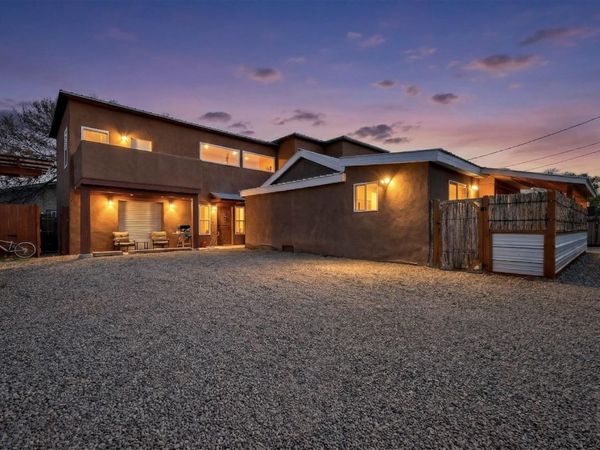 3327 Caminito Quintana, Santa Fe, NM 87507
