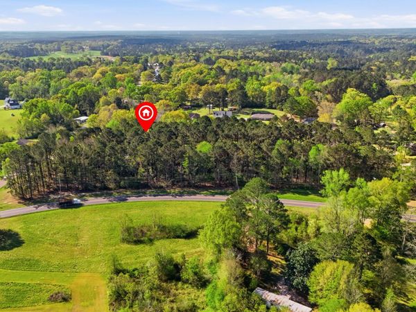 3074 Oak Grove Rd., Hattiesburg, MS 39402