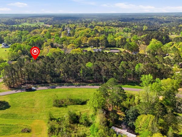 3066 Oak Grove Rd., Hattiesburg, MS 39402