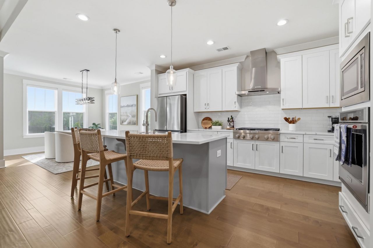 211 Black Water Dr. Photo 17