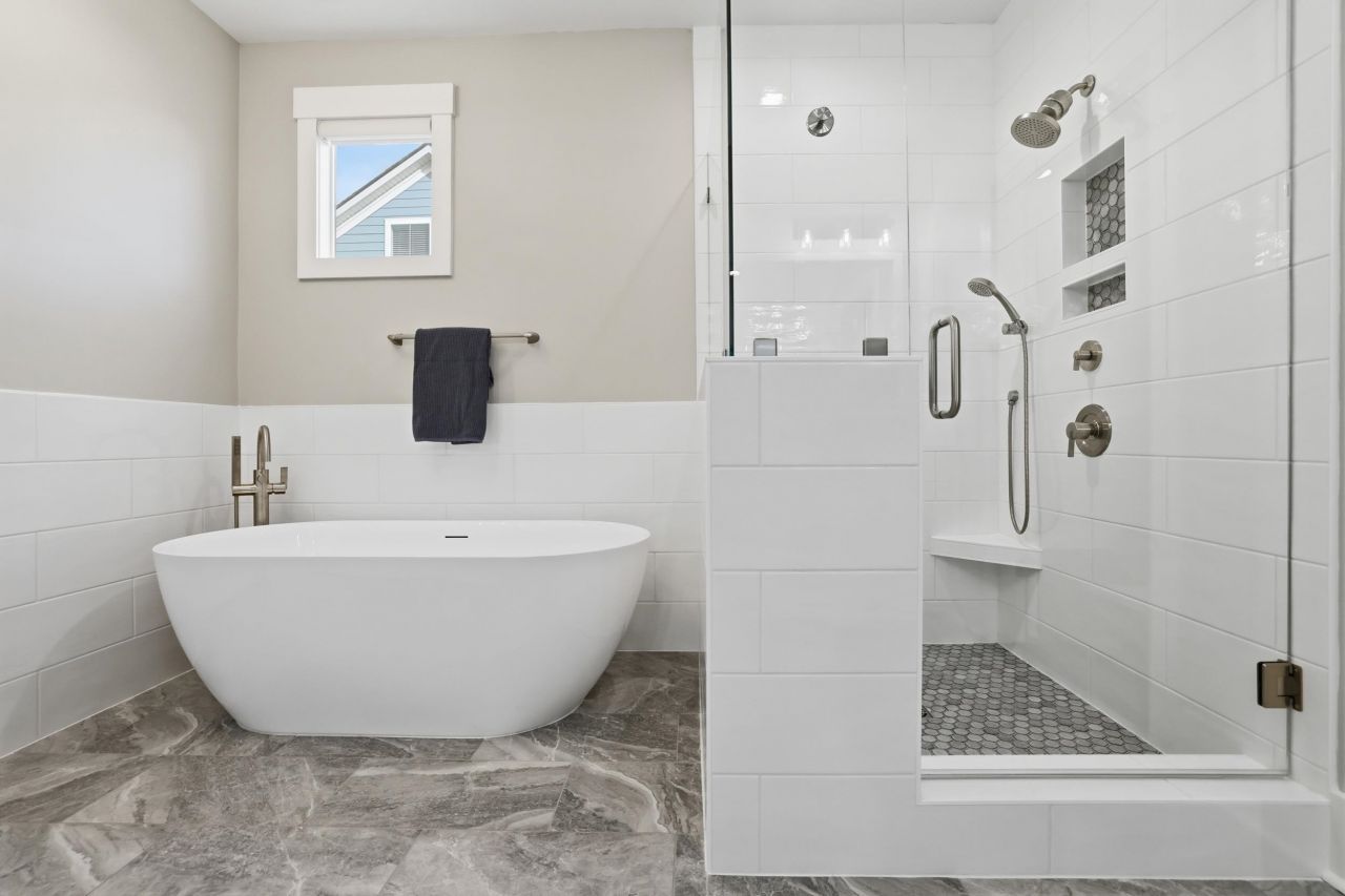 211 Black Water Dr. Photo 32