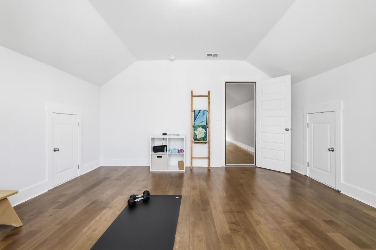 211 Black Water Dr. Photo 40