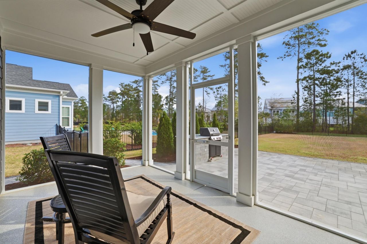 211 Black Water Dr. Photo 41