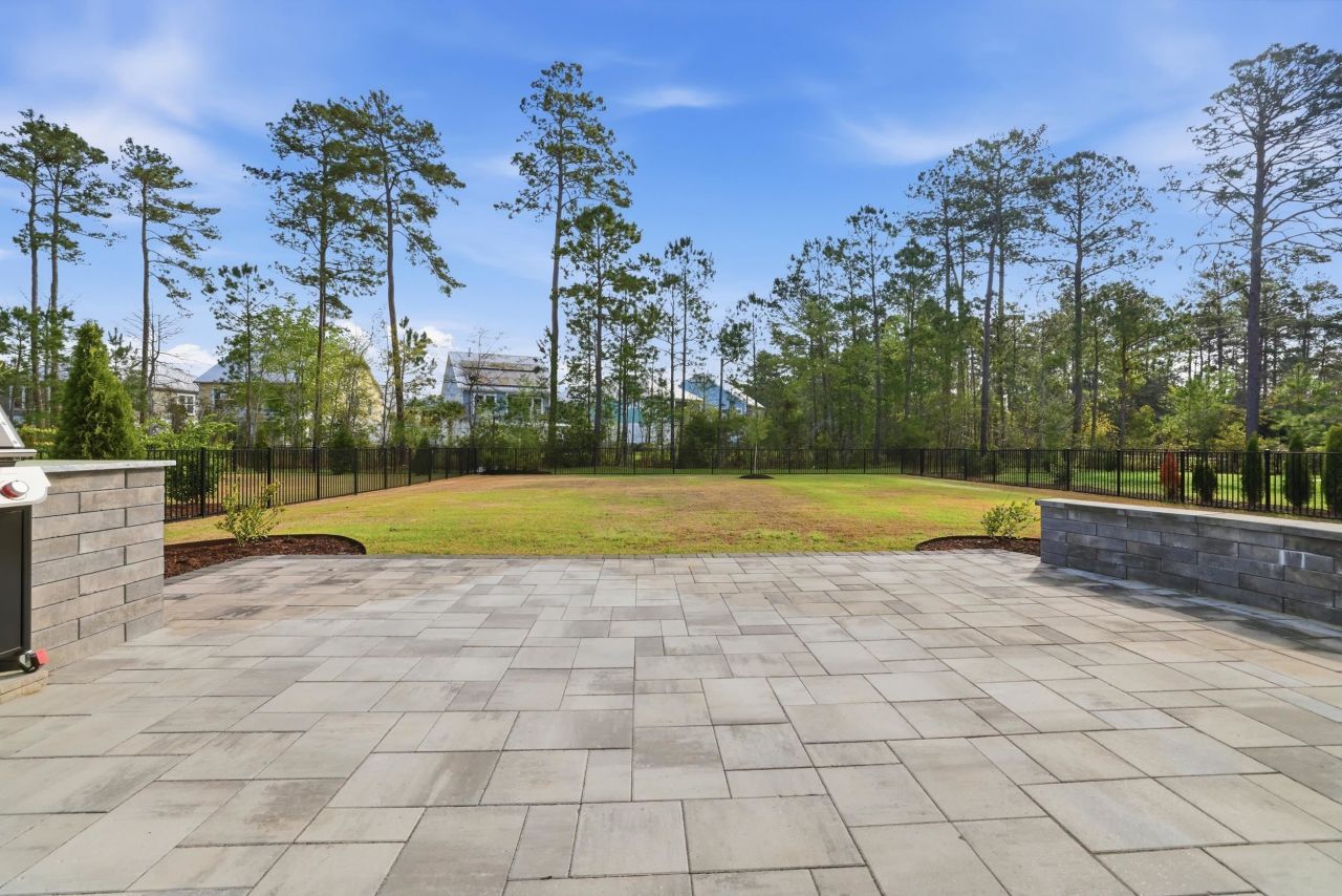 211 Black Water Dr. Photo 44