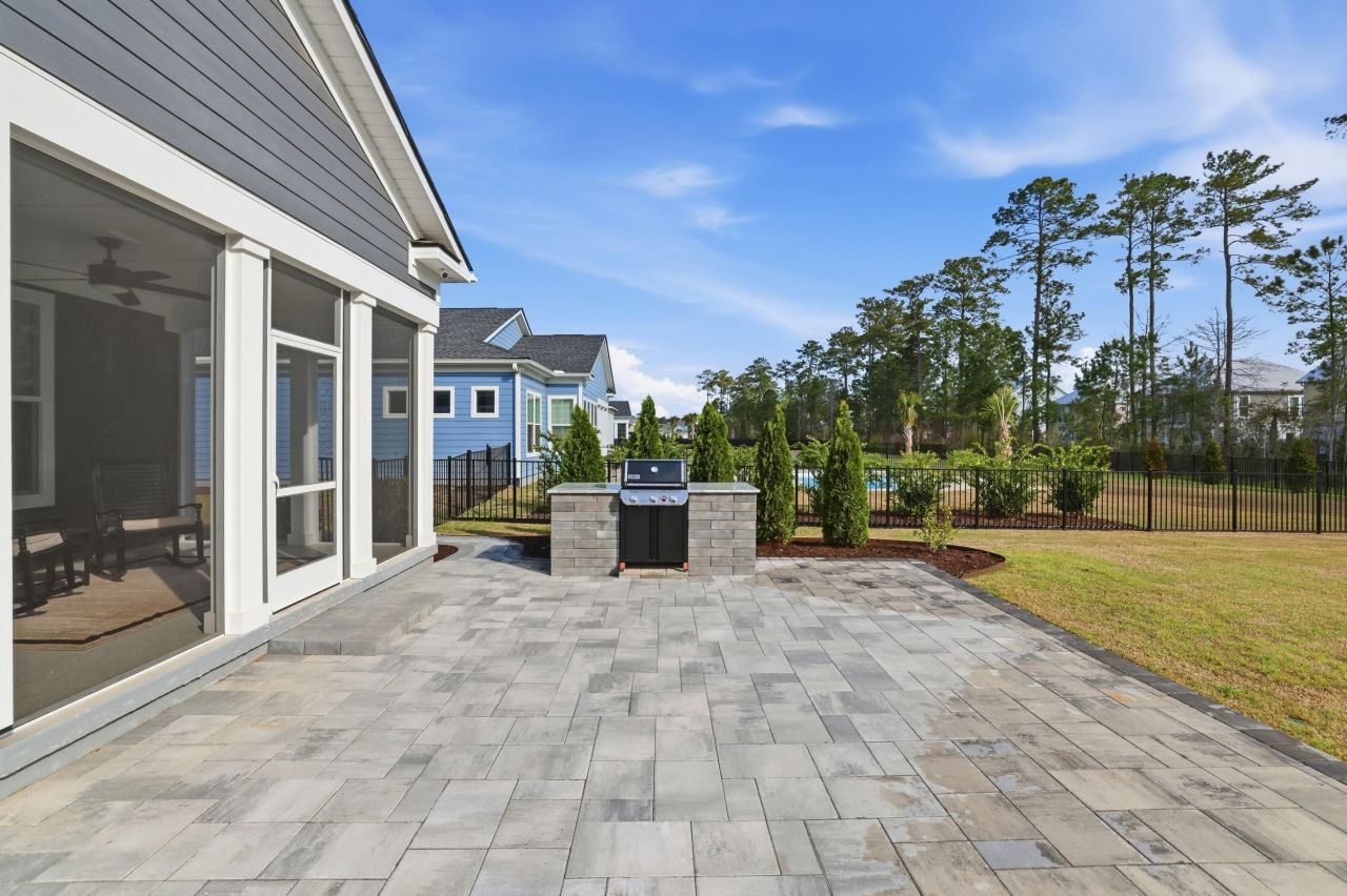 211 Black Water Dr. Photo 45