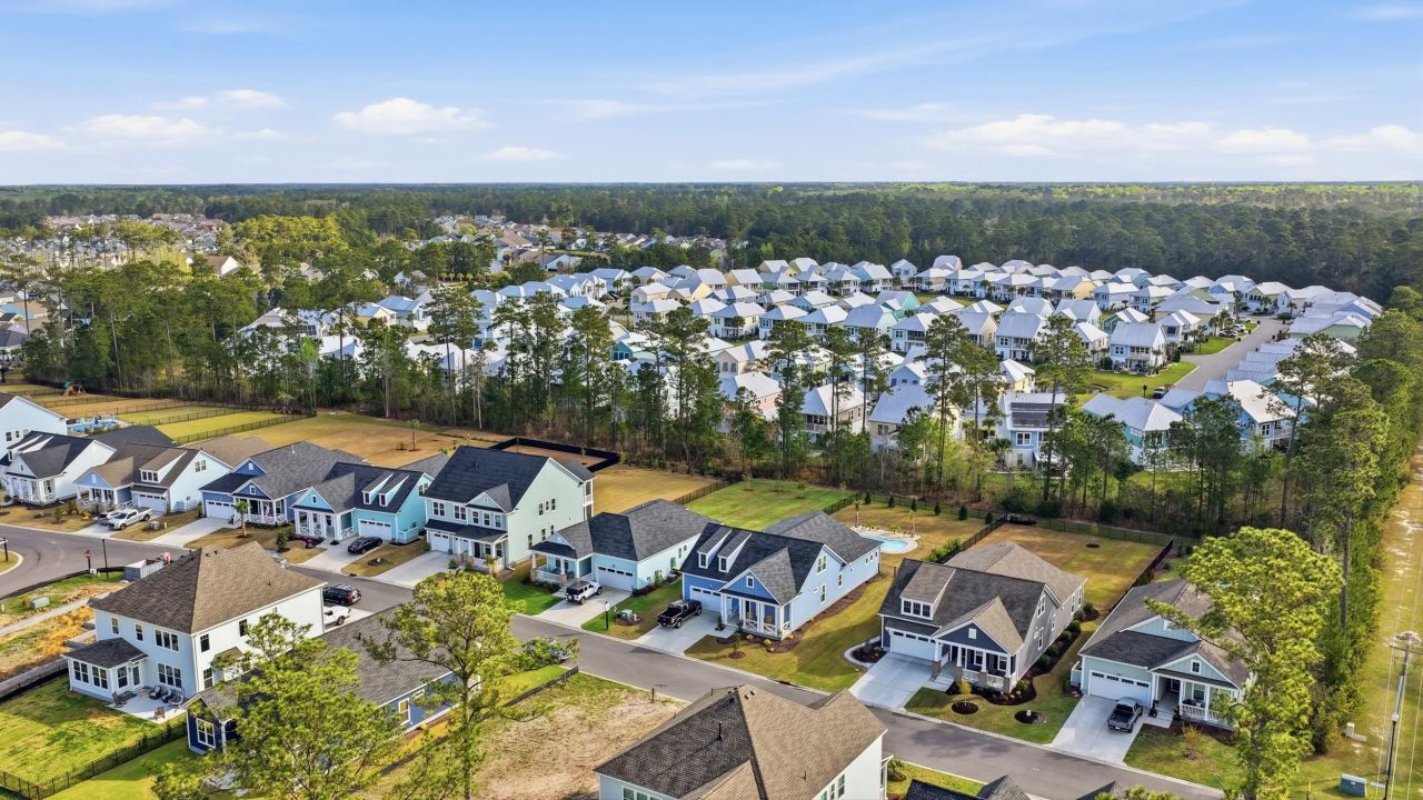 211 Black Water Dr. Photo 51