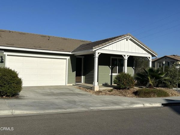 1217 Redbud Street, Santa Paula, CA 93060