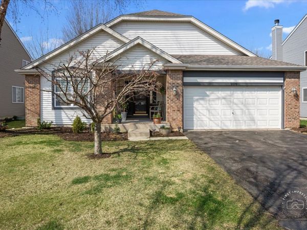 906 Bristol Street , Pingree Grove, IL 60140