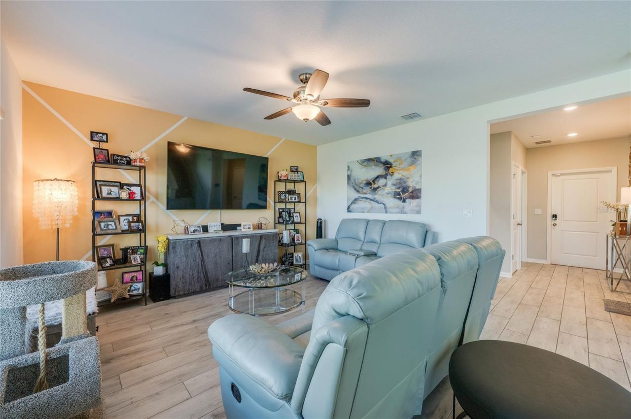 3986 Willowbrook Drive, Edgewater, FL 32141 Photo